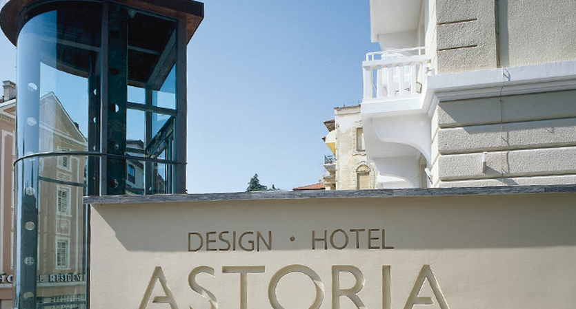 Astoria Hotel Opatija Exterior photo